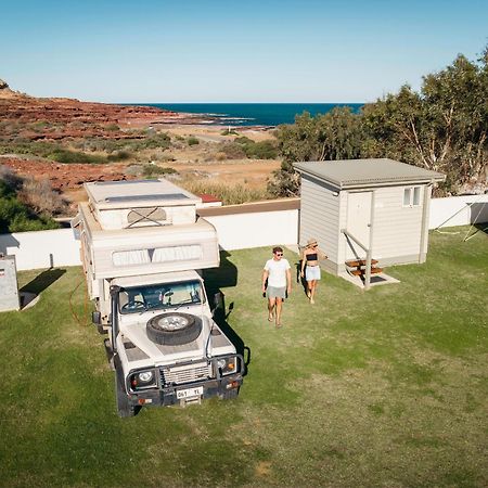 Отель Kalbarri Red Bluff Tourist Park Экстерьер фото