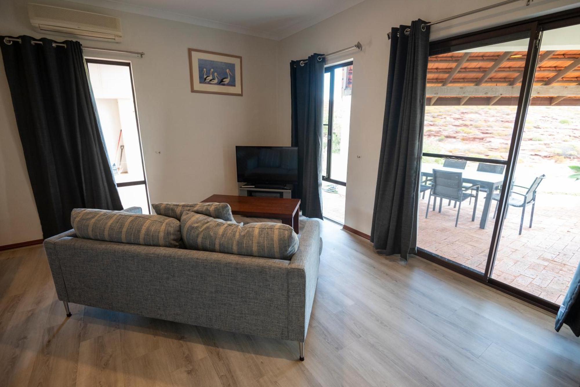 Отель Kalbarri Red Bluff Tourist Park Экстерьер фото