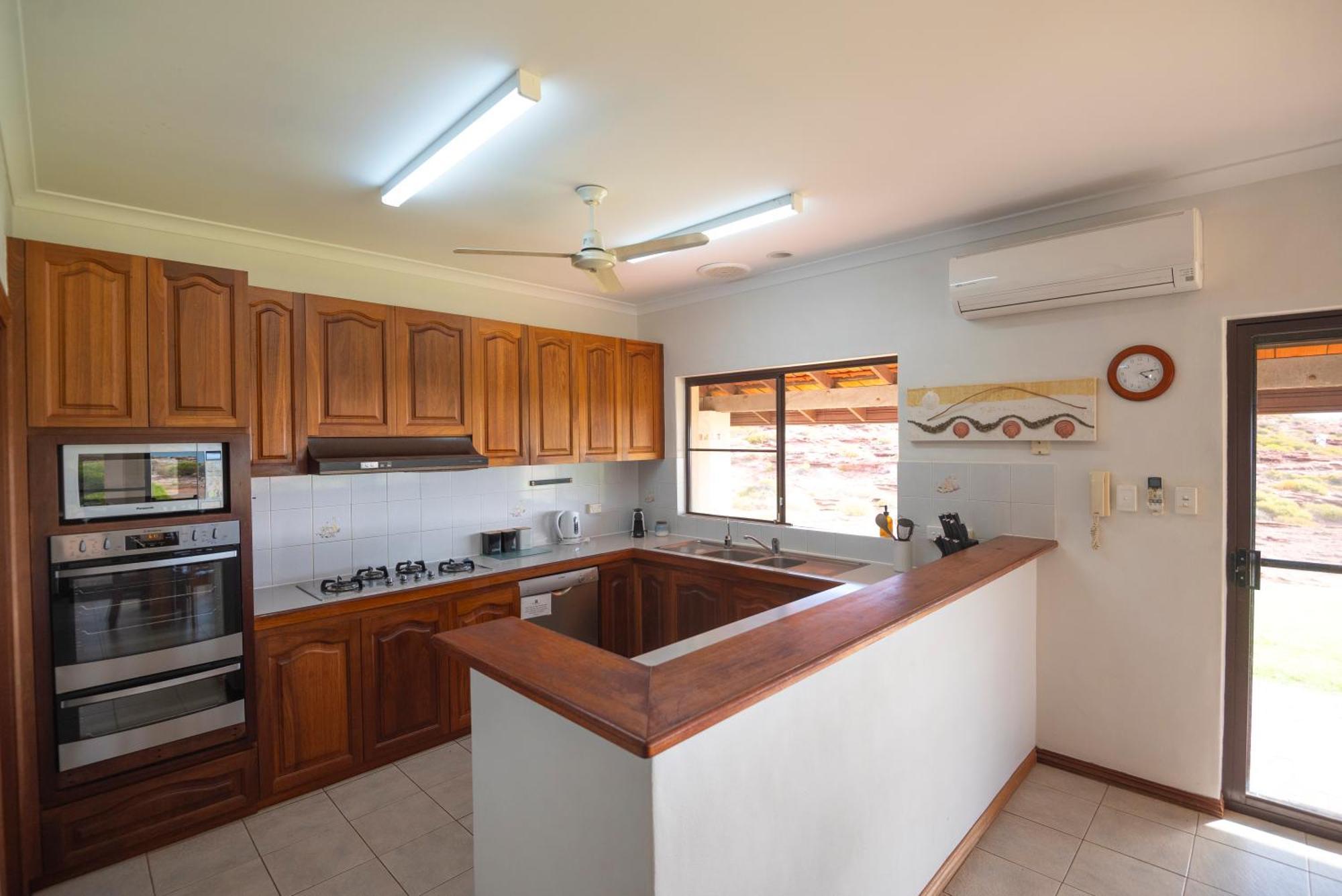 Отель Kalbarri Red Bluff Tourist Park Экстерьер фото