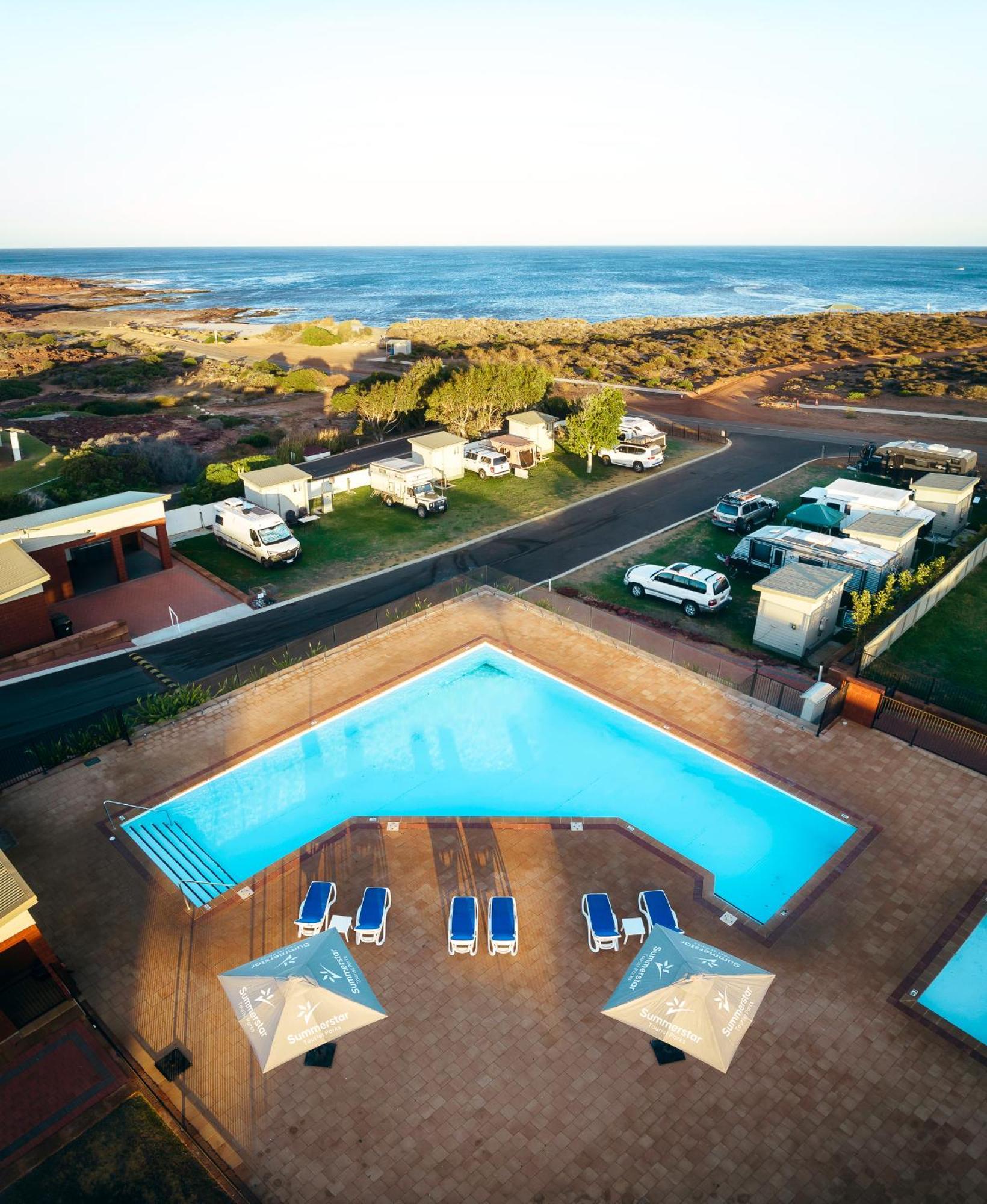 Отель Kalbarri Red Bluff Tourist Park Экстерьер фото